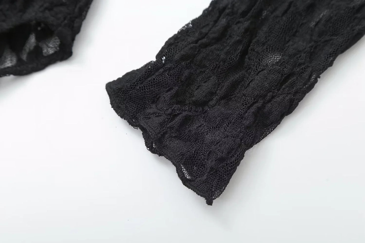 The Noir Lace Duo